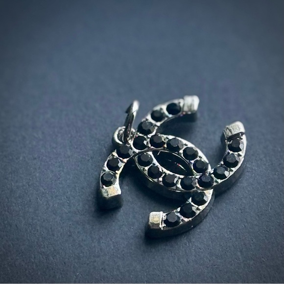 Signature Silver and Black Logo Replacement Part  - Stamped - Picture 1 of 3